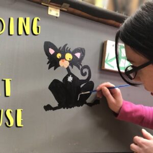 How to Build an Outdoor Cat House for Winter