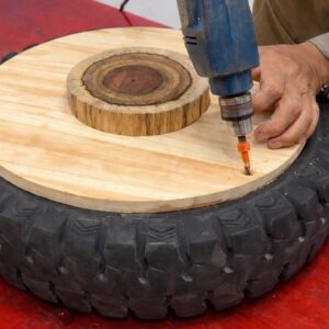 The Old Carpenter's Genius Idea From Old Car Tires And Pallets Astonished All Young Carpenters.